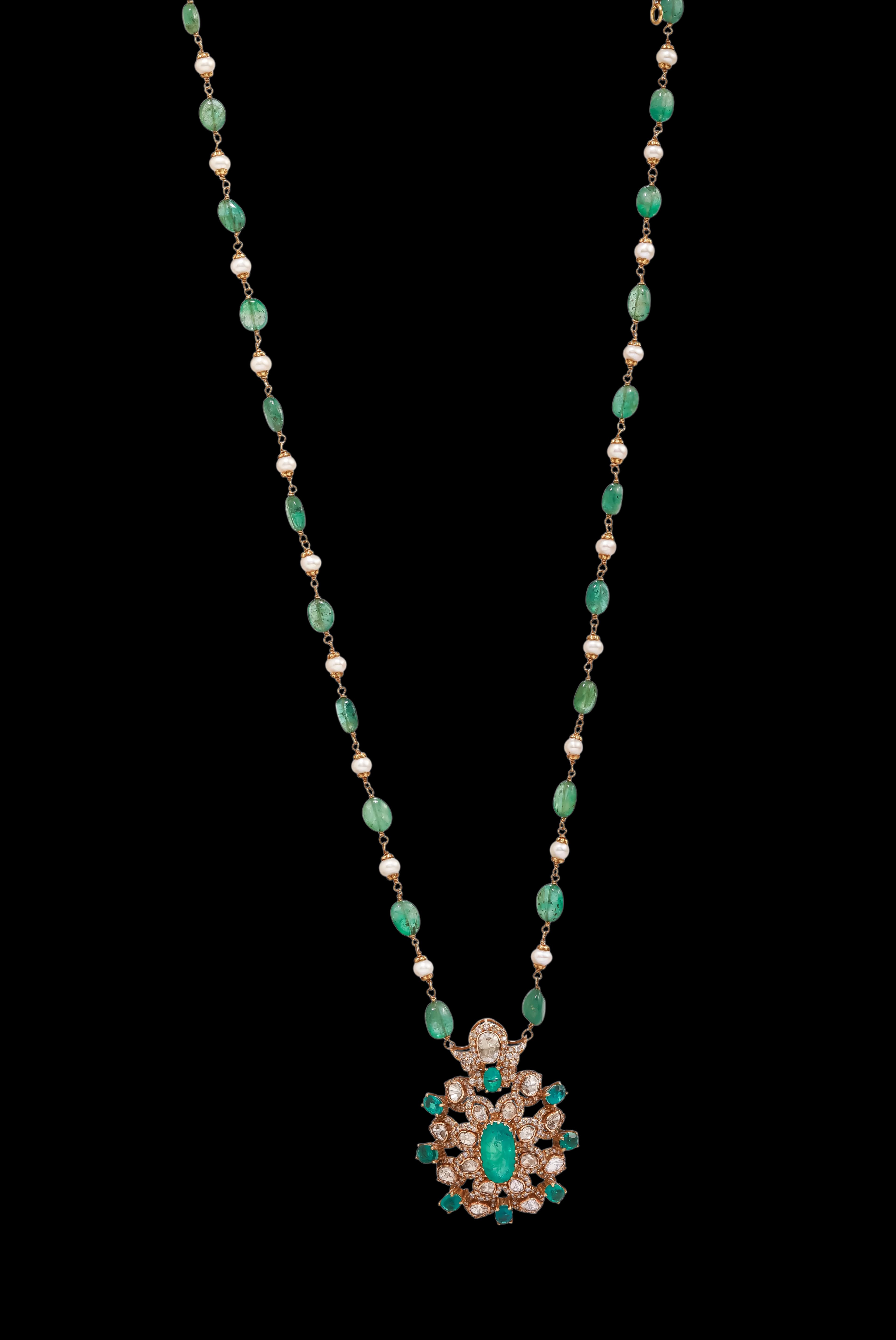 Light weight emerald and pearl beaded chain with diamond pendant