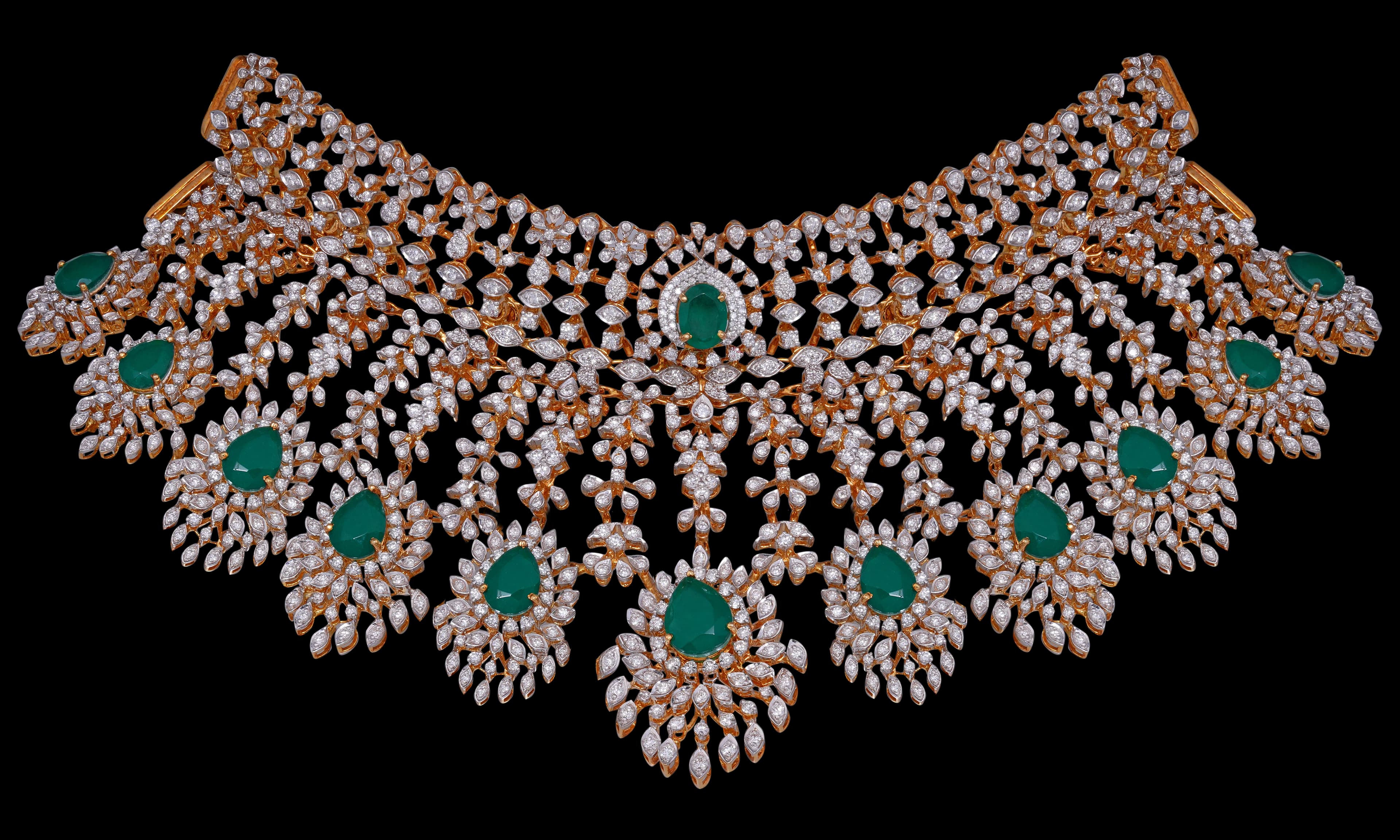 Heavy diamond choker