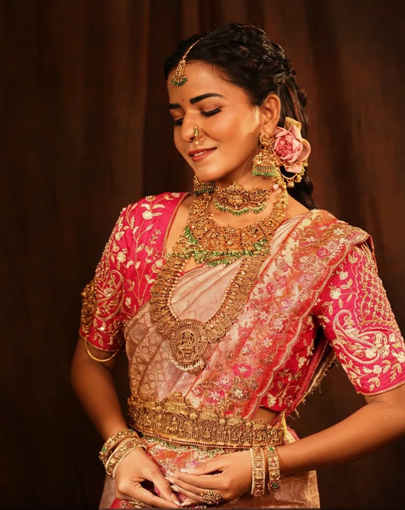 Match Your Bridal Outfit